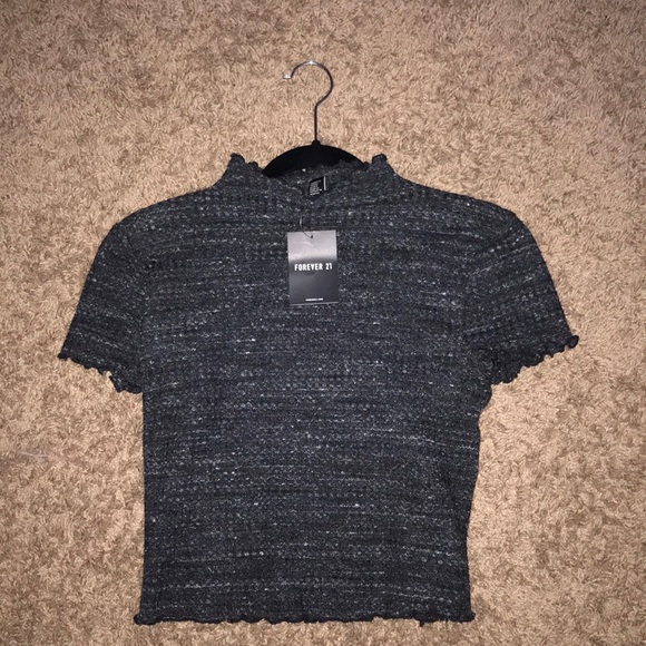 Short sleeve mock neck from forever 21 - Picture 3 of 4